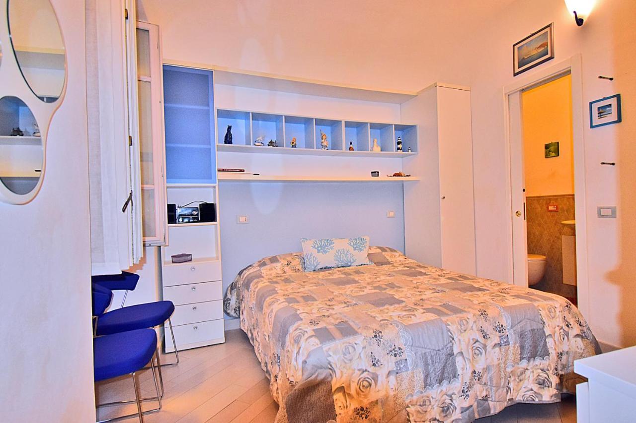 La Tana Del Poeta Lerici Exterior foto